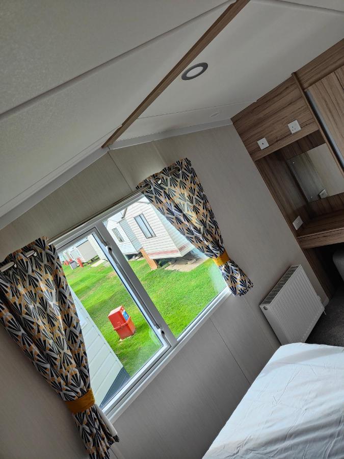 J6 Static Caravan, Fairway Holiday Park Sandown Kültér fotó