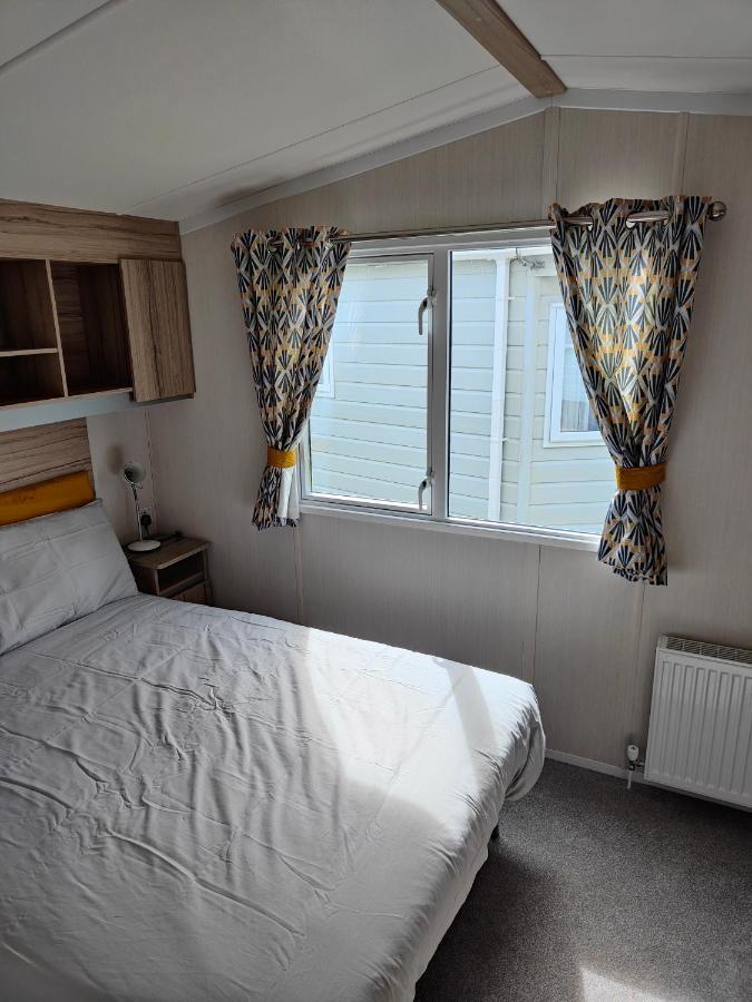 J6 Static Caravan, Fairway Holiday Park Sandown Kültér fotó