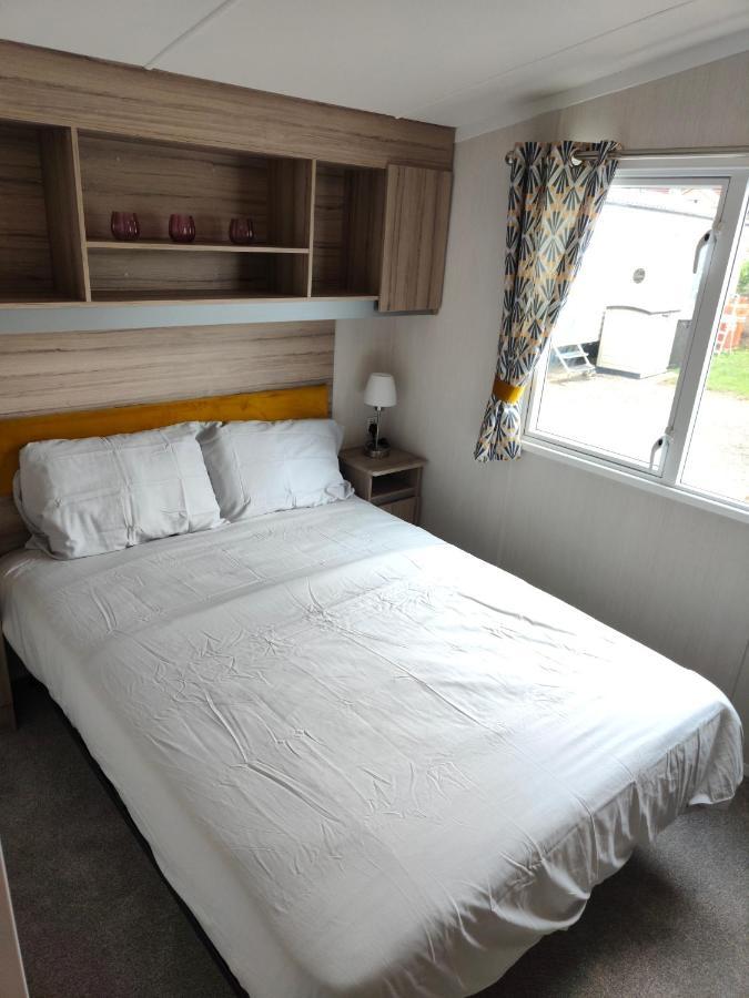 J6 Static Caravan, Fairway Holiday Park Sandown Kültér fotó
