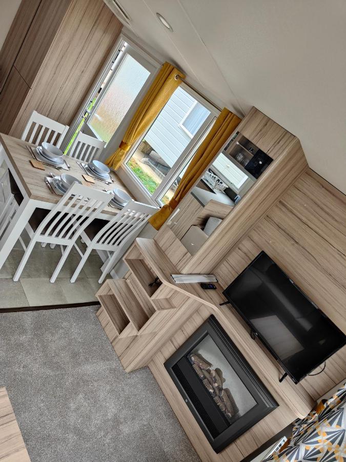 J6 Static Caravan, Fairway Holiday Park Sandown Kültér fotó