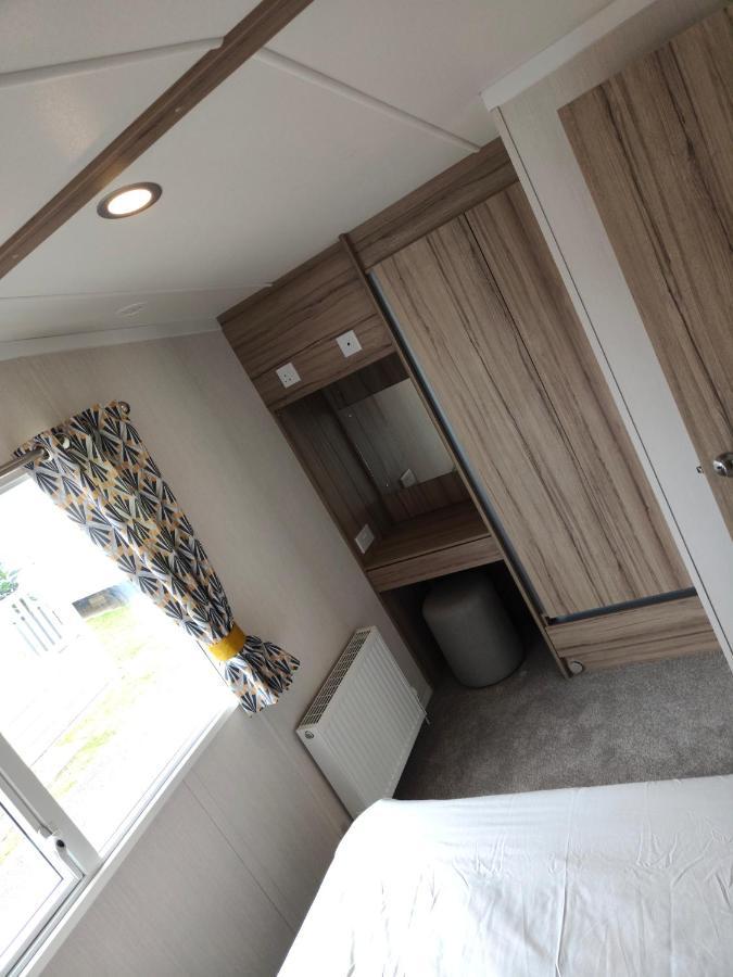 J6 Static Caravan, Fairway Holiday Park Sandown Kültér fotó